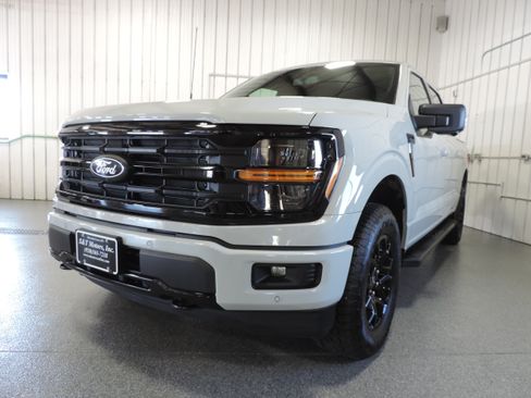 Used 2024 Ford F150 XLT AWD/4WD image 7
