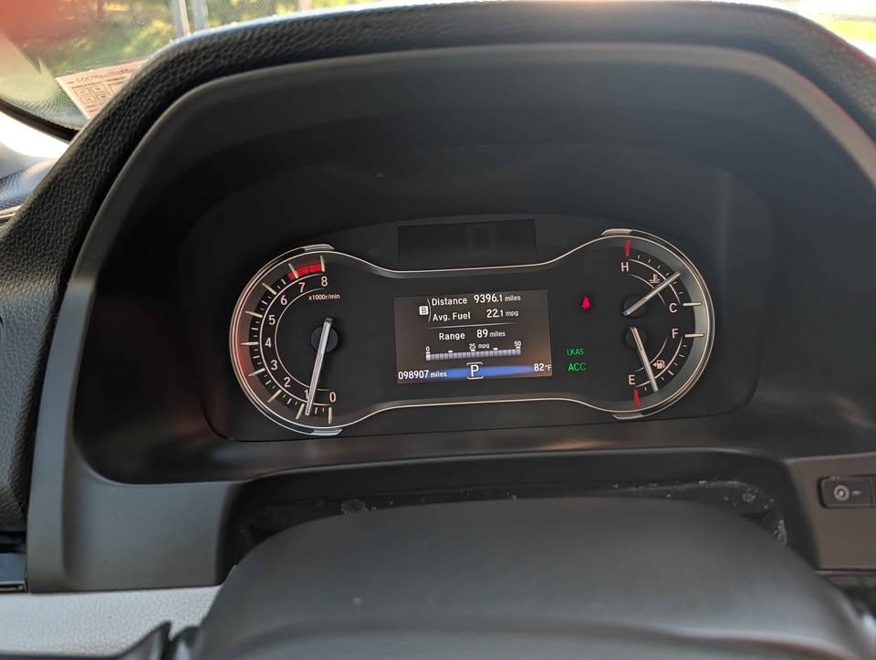 Used 2016 Honda Pilot AWD Touring image 14