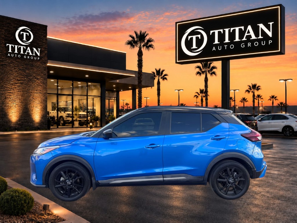 Used 2023 Nissan Kicks SR FWD image 5