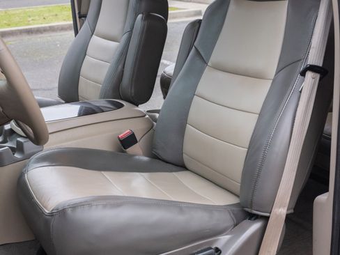 Used 2003 Ford Excursion Eddie Bauer image 31