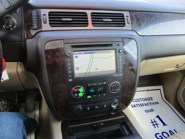 Used 2012 GMC Yukon AWD Denali image 51
