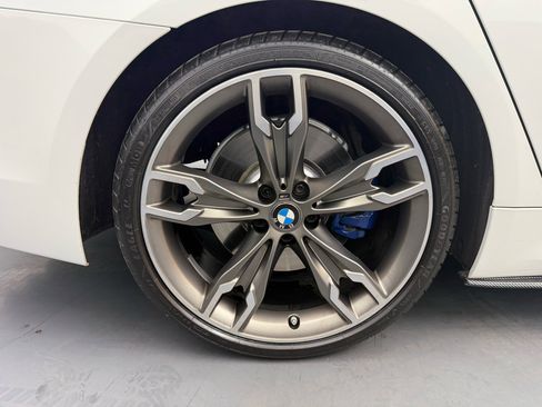 Used 2019 BMW M550i xDrive image 21