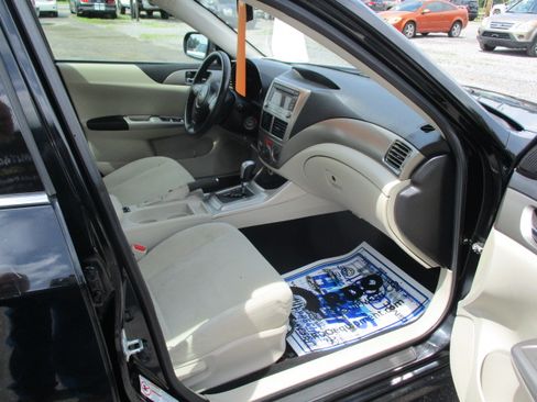 Used 2010 Subaru Impreza 2.5i Premium image 19
