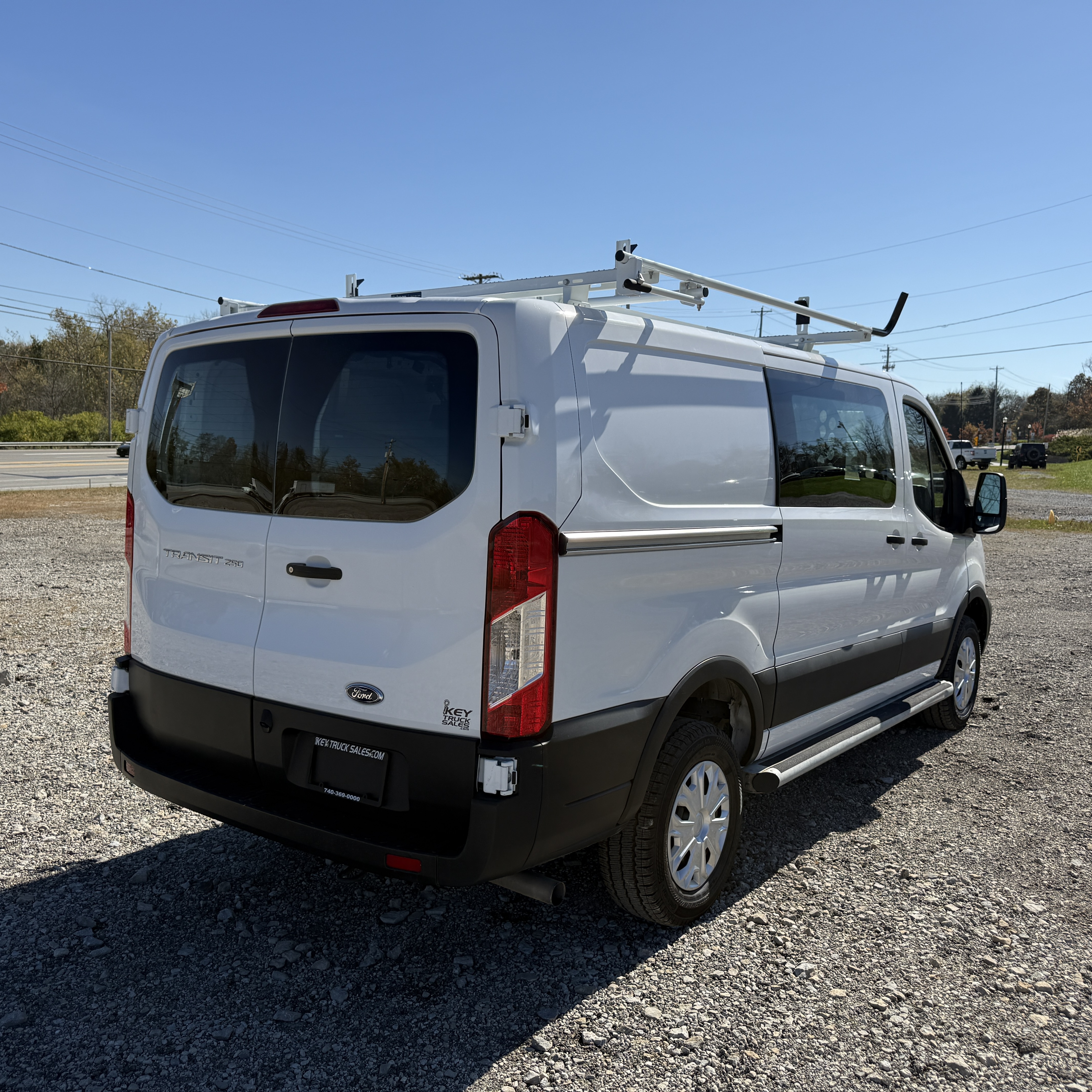 Used 2025 Ford Transit 250 Low Roof RWD image 3