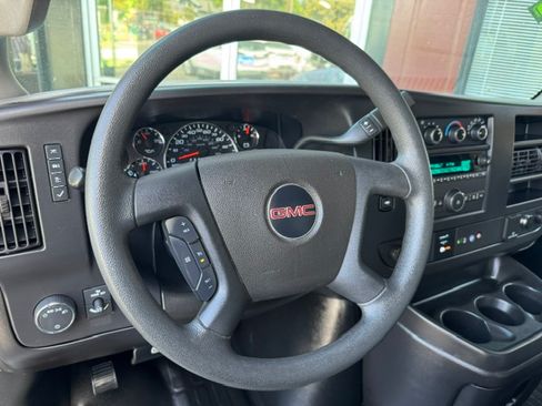 Used 2022 GMC Savana 3500 Extended RWD image 14