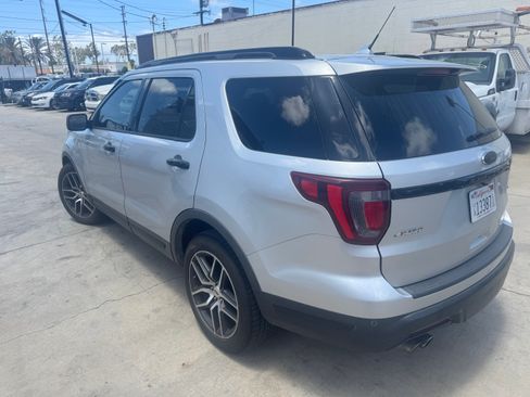 Used 2019 Ford Explorer 4WD Sport image 6