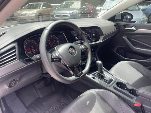 Used 2020 Volkswagen Jetta SE FWD image 8