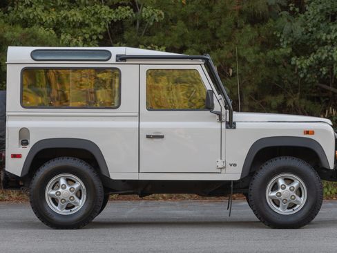 Used 1997 Land Rover Defender 90 image 3
