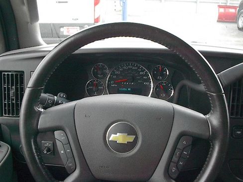 Used 2021 Chevrolet Express 3500 image 15