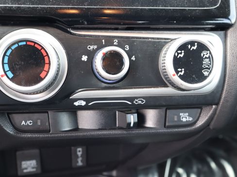 Used 2020 Honda Fit EX-L image 29
