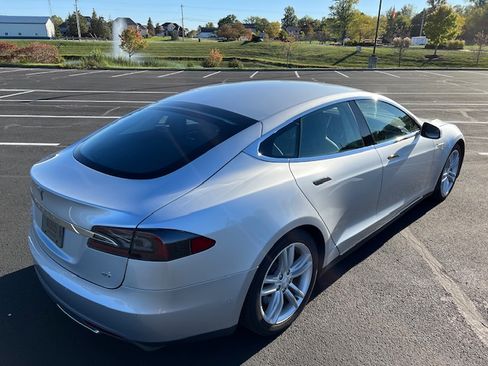 Used 2015 Tesla Model S 60 image 12