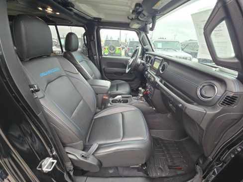 Used 2022 Jeep Wrangler Unlimited Rubicon 4xe image 12