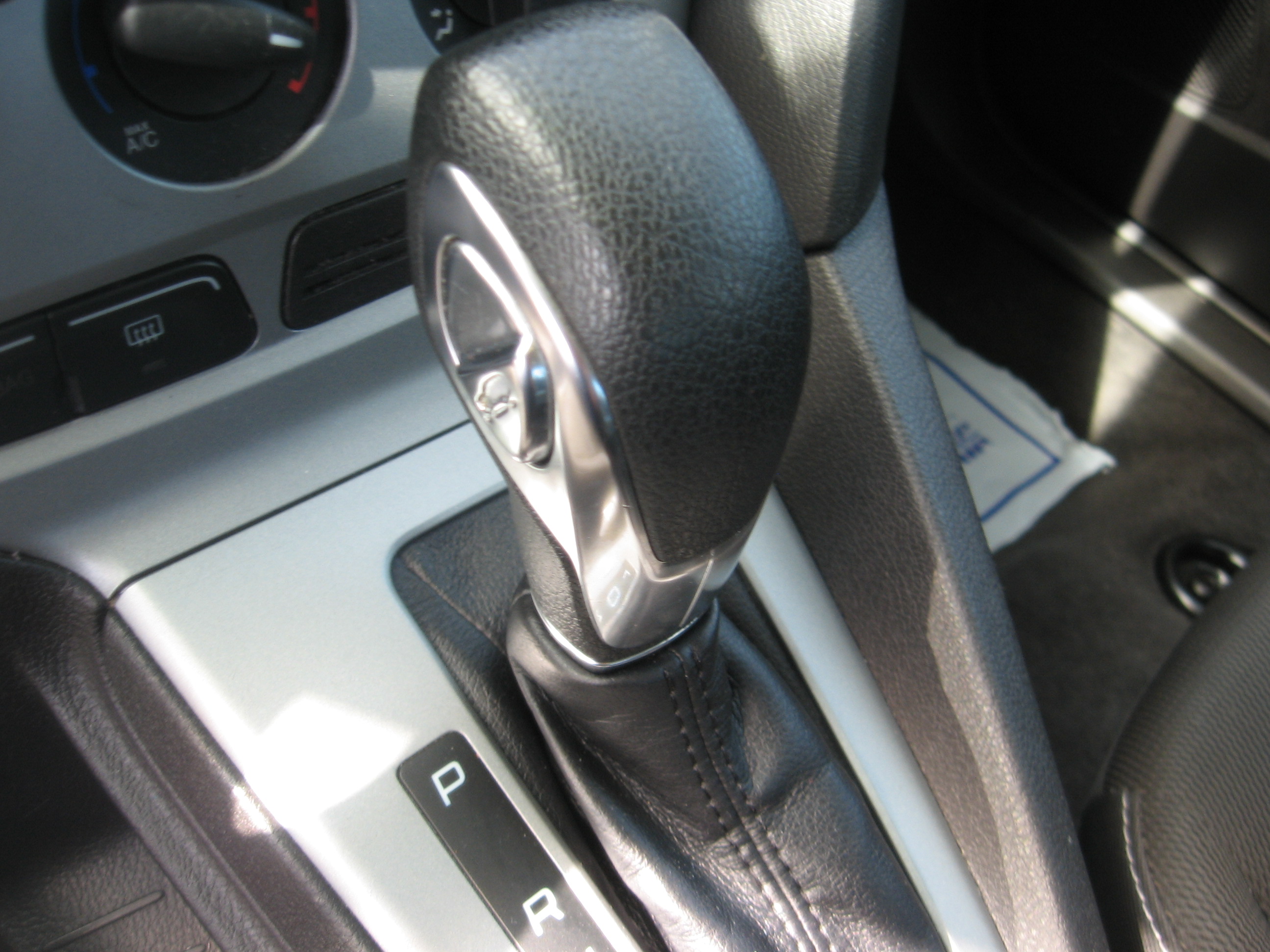 Used 2012 Ford Focus SE Sedan FWD image 12