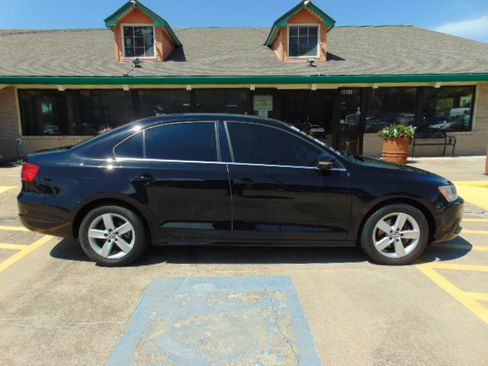 Used 2014 Volkswagen Jetta TDI image 9