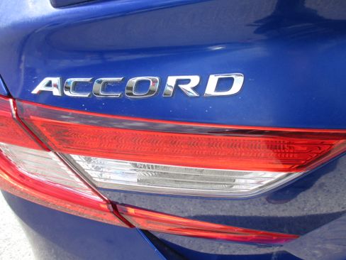 Used 2019 Honda Accord 1.5T Sport Special Edition image 9