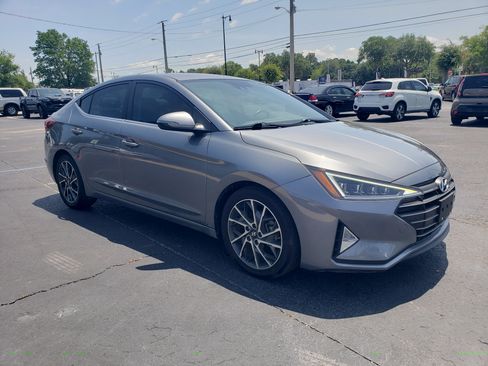 Used 2019 Hyundai Elantra SEL image 8