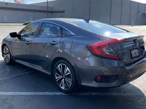 Used 2016 Honda Civic EX-T image 2