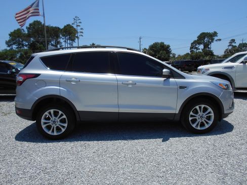 Used 2018 Ford Escape 4WD SEL image 4