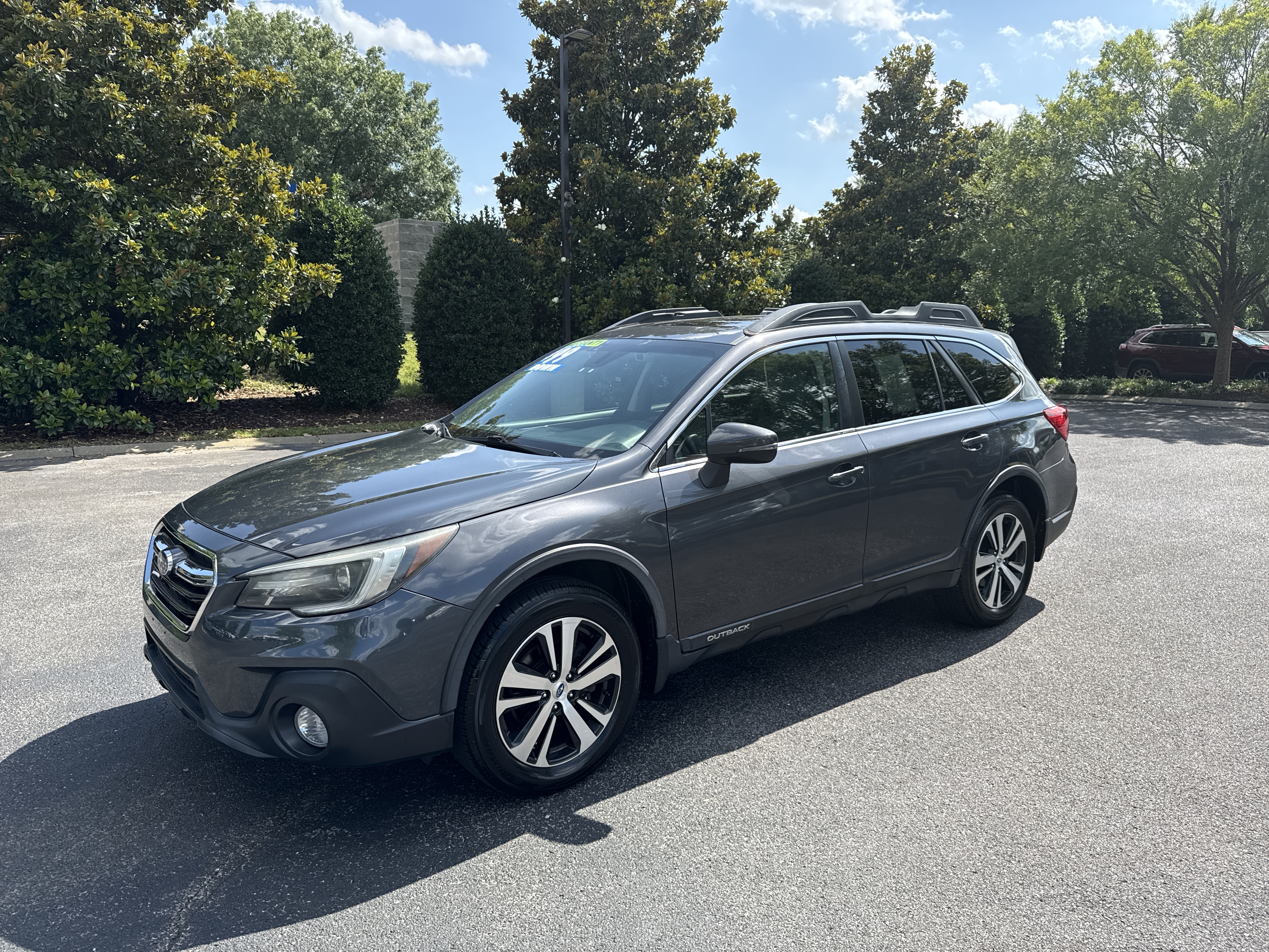 Used 2019 Subaru Outback 2.5i Limited AWD/4WD image 1