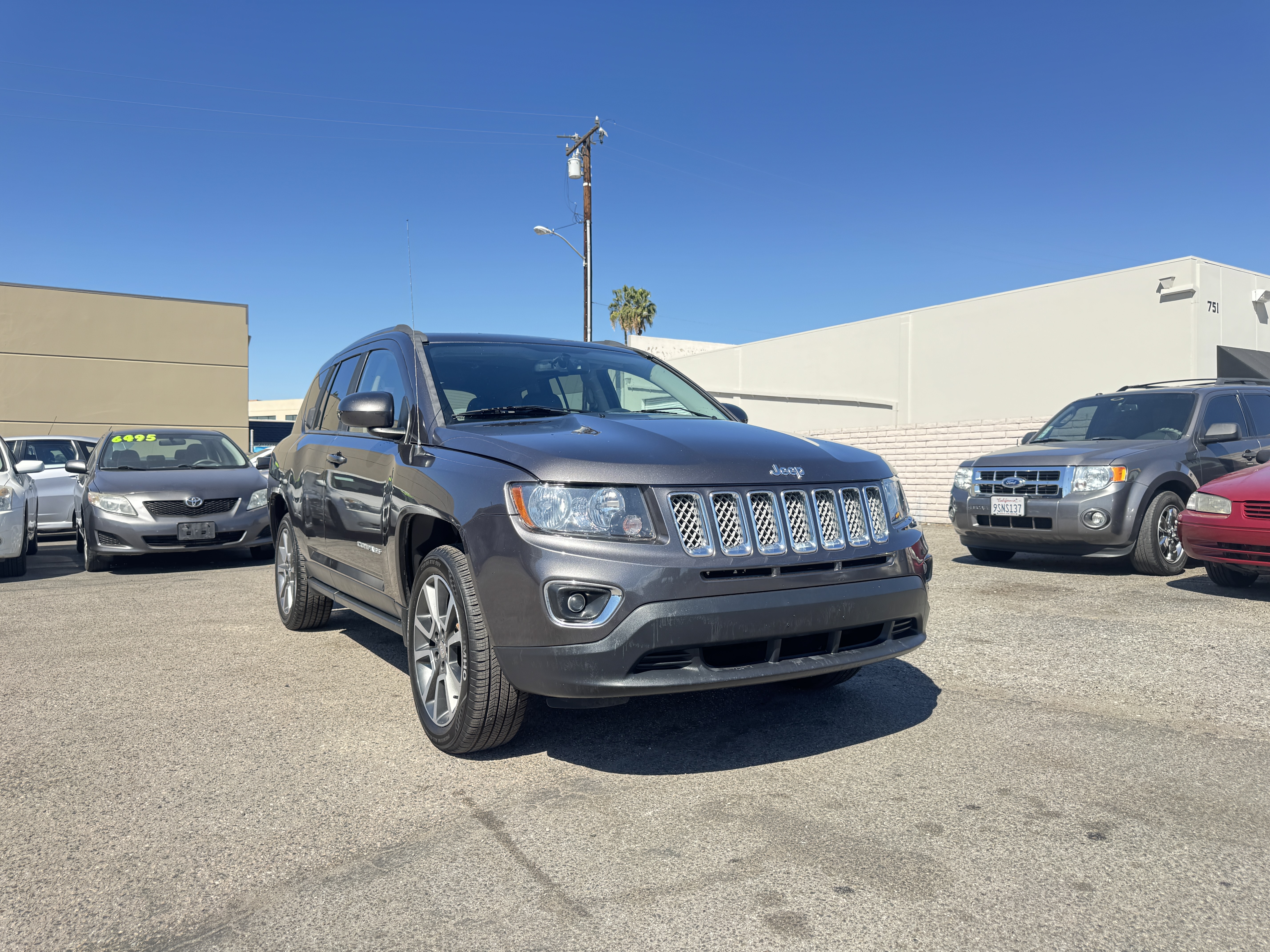 Used 2016 Jeep Compass High Altitude FWD image 12