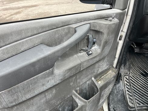 Used 2008 Chevrolet Express 2500 UNAVAIL RWD image 15