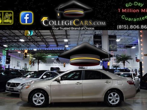 Used 2009 Toyota Camry LE image 1