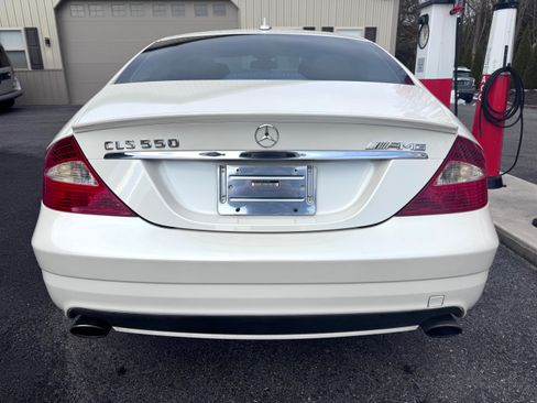 Used 2008 Mercedes-Benz CLS 550 image 7