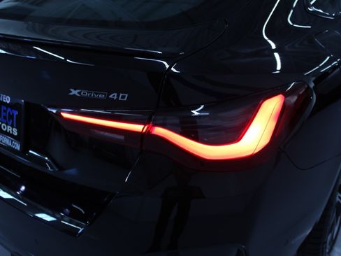 Used 2024 BMW i4 xDrive40i image 8