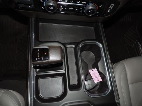 Used 2022 Chevrolet Silverado 1500 4x4 Crew Cab LT Trail Boss image 47