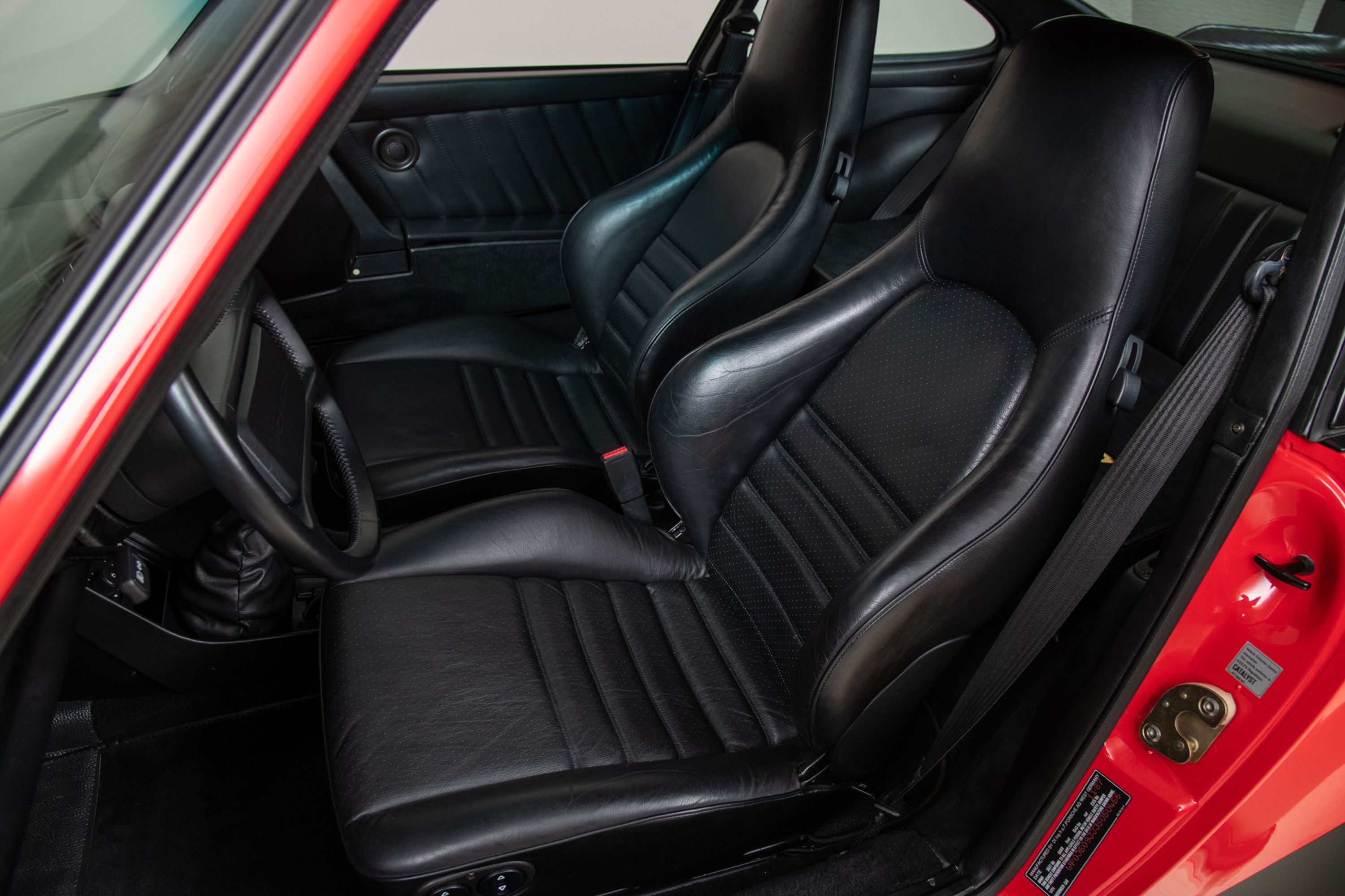 Used 1988 Porsche 911 Turbo Coupe RWD image 16