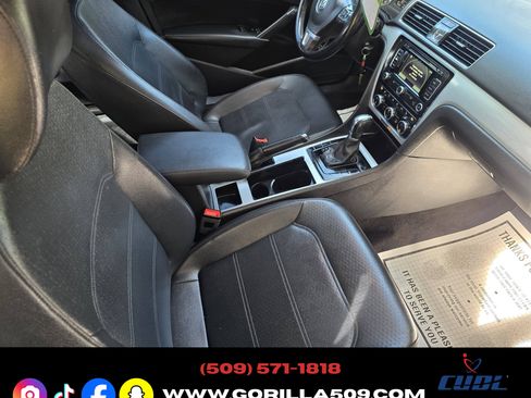 Used 2012 Volkswagen Passat TDI SE FWD image 19