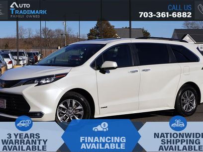 Used 2021 Toyota Sienna XLE