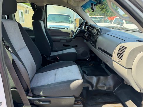 Used 2008 Chevrolet Silverado 2500 2WD Extended Cab image 12