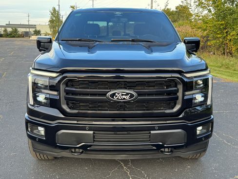 Used 2025 Ford F150 Lariat image 2