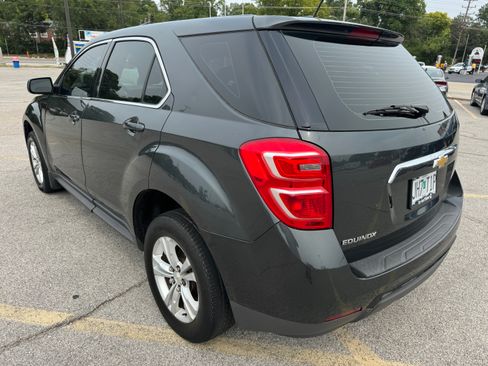 Used 2017 Chevrolet Equinox FWD LS image 3