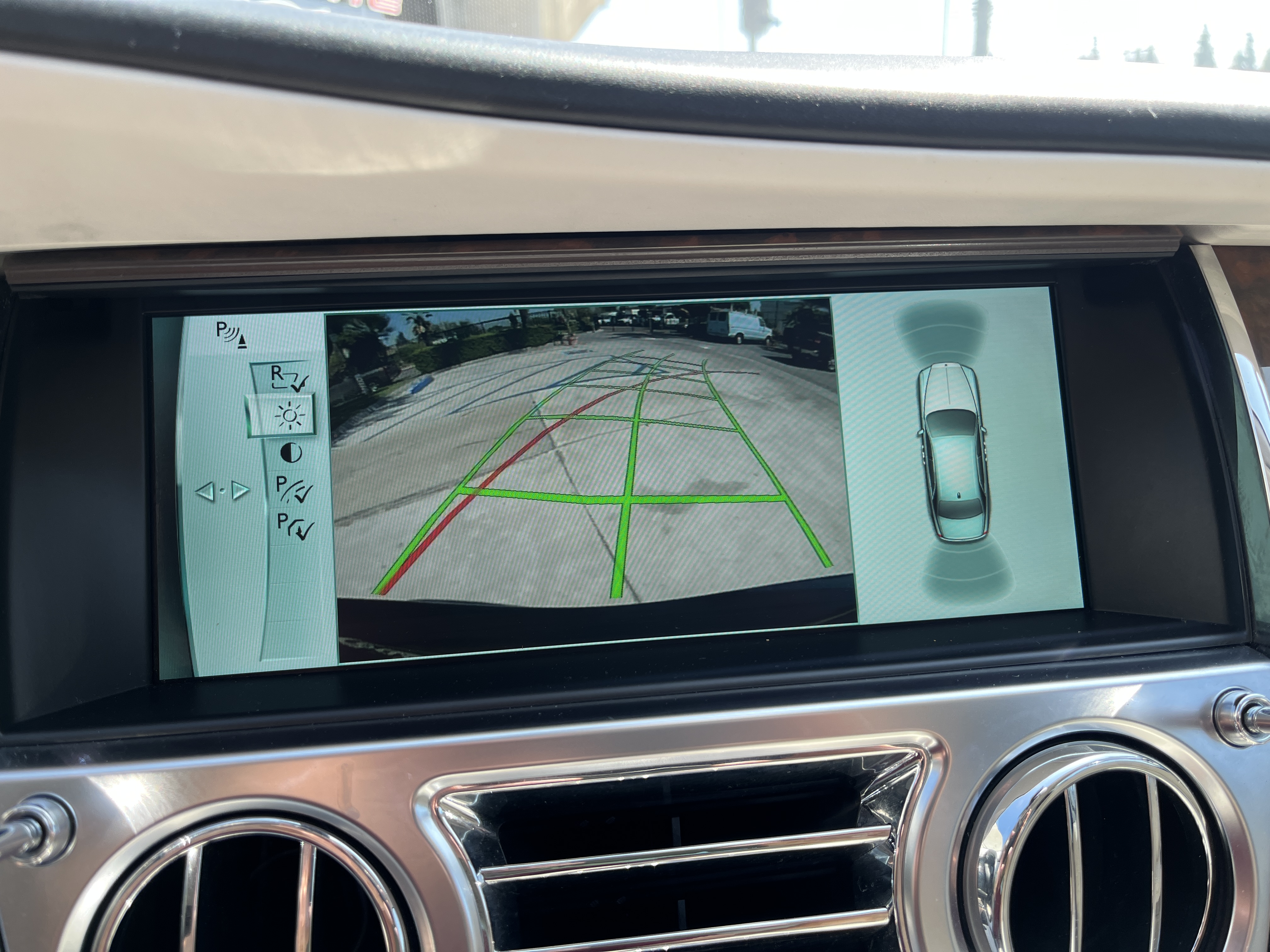 Used 2014 Rolls-Royce Ghost RWD image 14