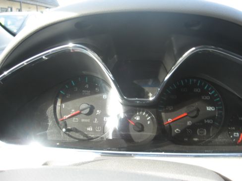 Used 2015 Chevrolet Traverse LS image 10