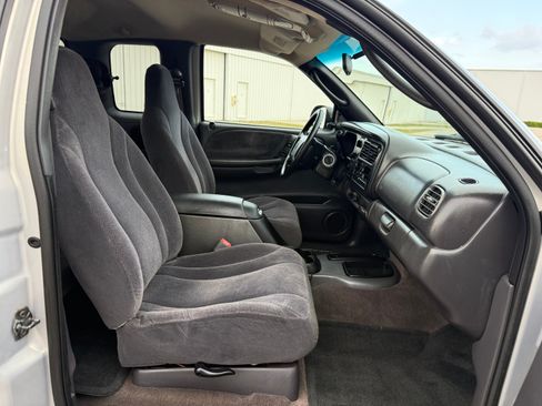 Used 2000 Dodge Dakota Sport RWD image 15