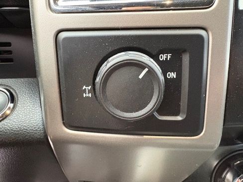 Used 2016 Ford F150 Lariat image 22