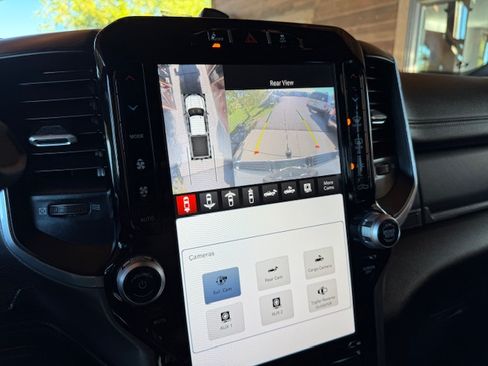 Used 2024 RAM 2500 Laramie image 15