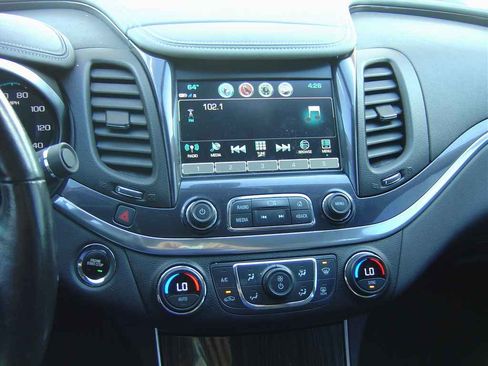 Used 2019 Chevrolet Impala LT image 7