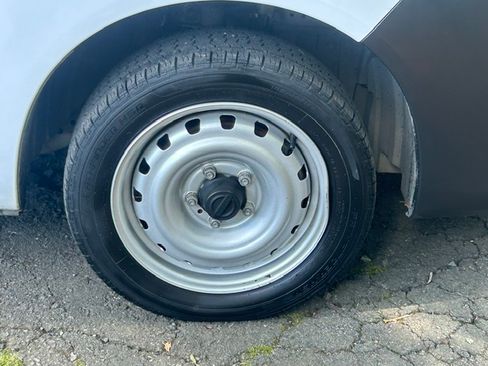 Used 2019 Nissan NV200 S FWD image 25