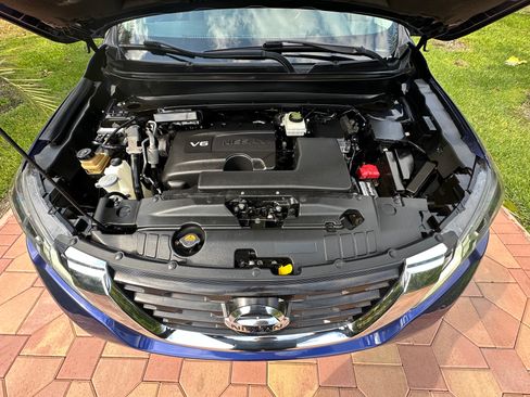 Used 2017 Nissan Pathfinder 4WD image 11