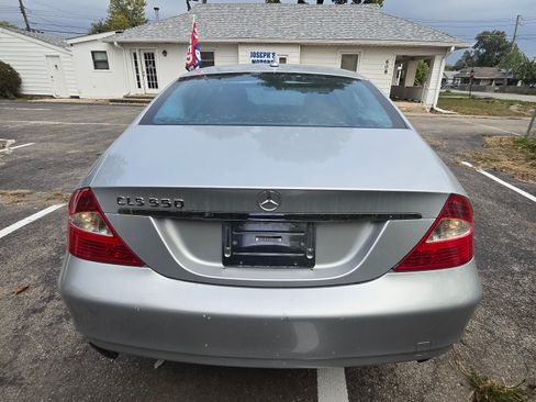 Used 2008 Mercedes-Benz CLS 550 image 14