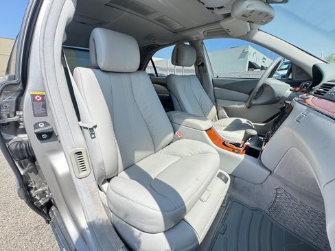 Used 2005 Mercedes-Benz S 430 image 17