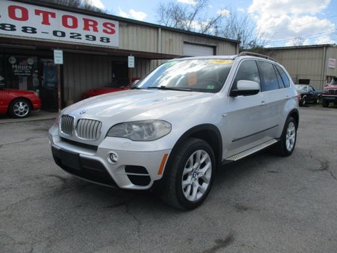 Used 2013 BMW X5 xDrive35i image 2
