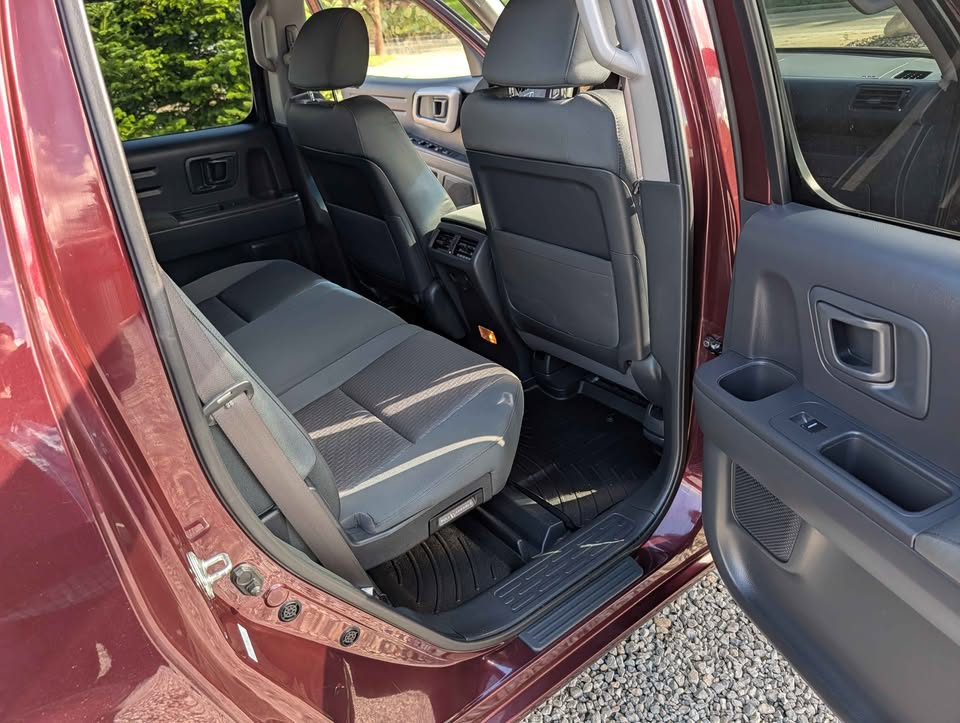 Used 2011 Honda Ridgeline RTS image 9