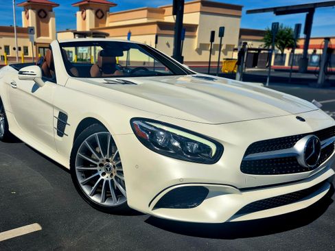 Used 2020 Mercedes-Benz SL 450 image 1