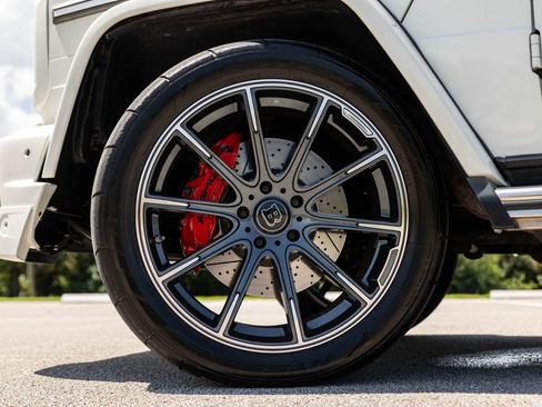 Used 2011 Mercedes-Benz G 55 AMG image 9