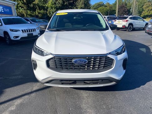 Used 2024 Ford Escape Active image 2